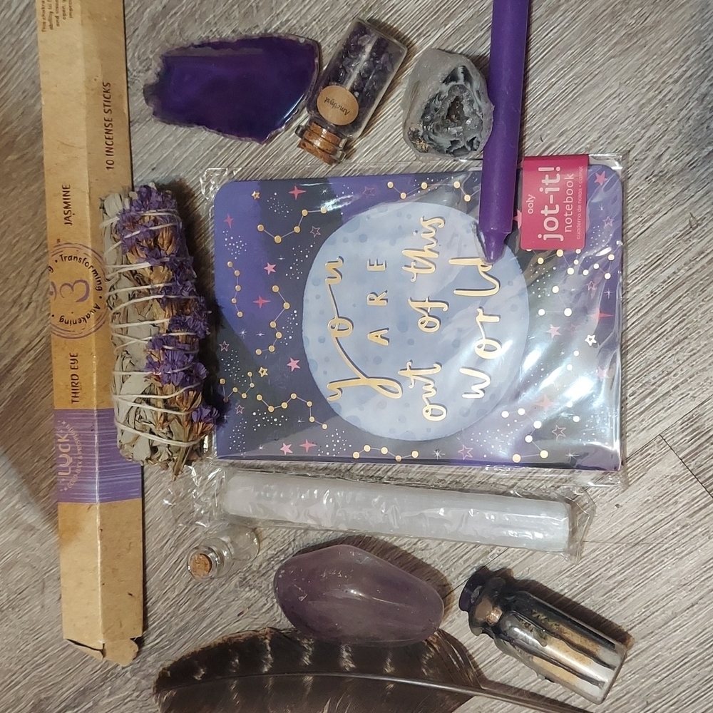 Crystal / witch craft beginners lot! Unique hand crafted / curated gifts.
